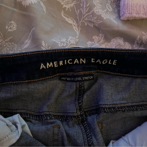American Eagle Ripped Jeans - Picture 2 of 5